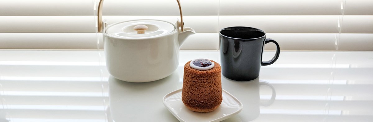 Runeberg torte serving